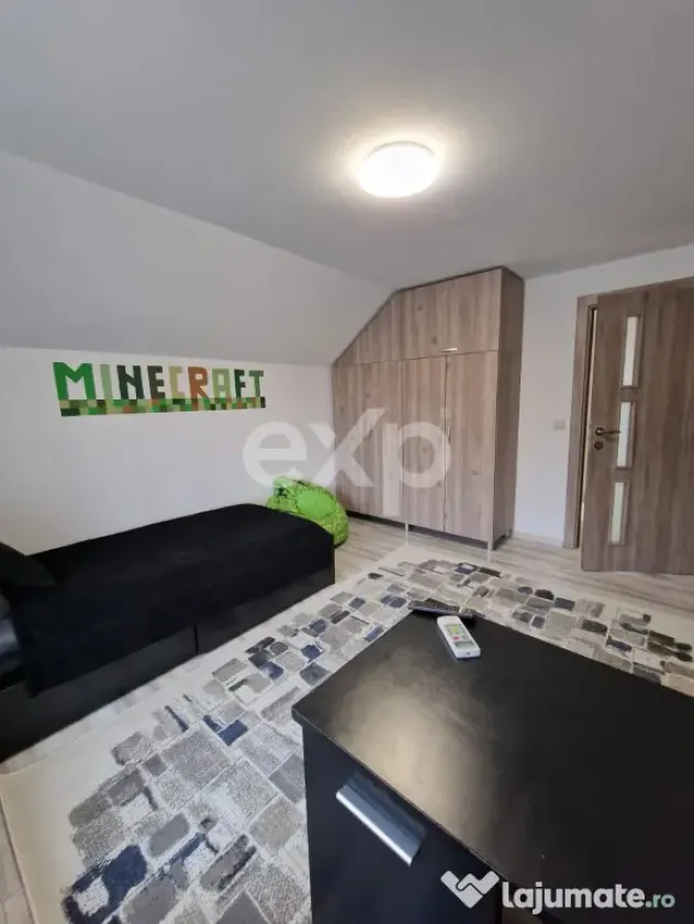 Casă de vânzare în Lazuri – teren 700 mp și construcț - Lazuri (Dambovita)