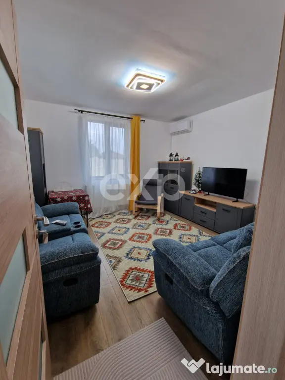 Casă de vânzare în Lazuri – teren 700 mp și construcț - Lazuri (Dambovita)