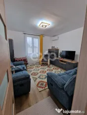 Casă de vânzare în Lazuri – teren 700 mp și construcț 