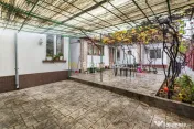 Casă cu 4 camere, anexă locuibilă și teren de 234 mp | Piața Sudului 