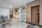 Casă cu 4 camere, anexă locuibilă și teren de 234 mp | Piața Sudului 