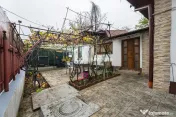 Casă cu 4 camere, anexă locuibilă și teren de 234 mp | Piața Sudului 