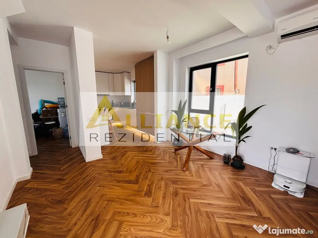 Casa individuala cu piscina incalzita 5 camere 120 mp utili 280 - Berceni (Bucuresti-Ilfov)