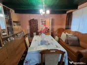 Casă renovată cu 4 camere și teren de 2.000 mp, terasă ?
