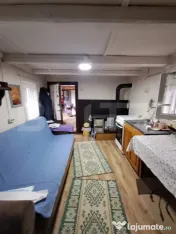 Casă renovată cu 4 camere și teren de 2.000 mp, terasă ?
