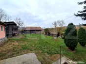 Casă renovată cu 4 camere și teren de 2.000 mp, terasă ?