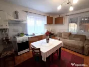 Casă renovată cu 4 camere și teren de 2.000 mp, terasă ?