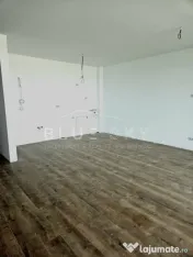 Apartament 3 camere Zona Mamaia Nord- la 200 m de plaja 