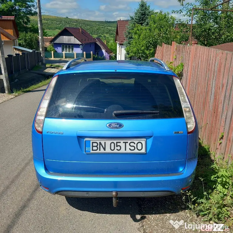 FORD Focus 2010 — imagine 5
