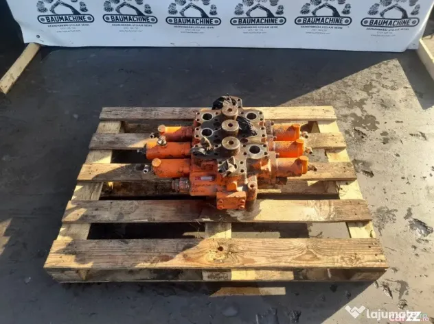 Distribuitor hidraulic Shibaura MRT40D1F1D1 incarcator frontal Daewoo MG4 - Seini (Maramures)