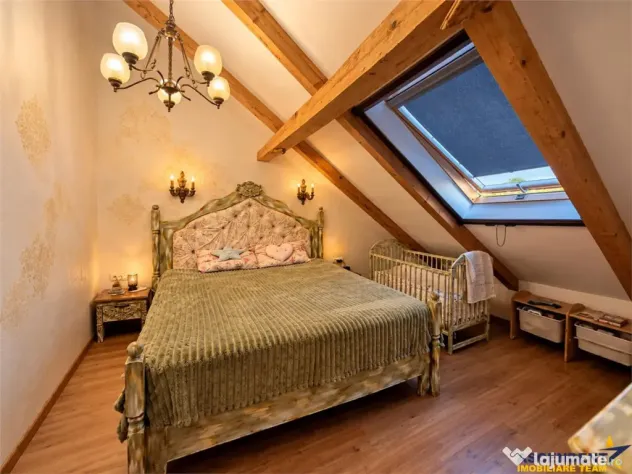 Resedinta Art Nouveau in inima orasului: Corp de casa cu o m - Brasov (Brasov)
