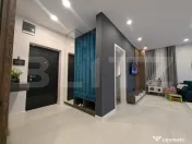 Apartament cu 3 camere, balcon închis și parcare inclusă 