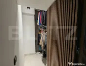 Apartament cu 3 camere, balcon închis și parcare inclusă 