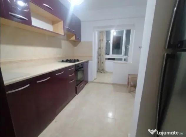 Apartament cu 3 camere central - Ploiesti (Prahova)