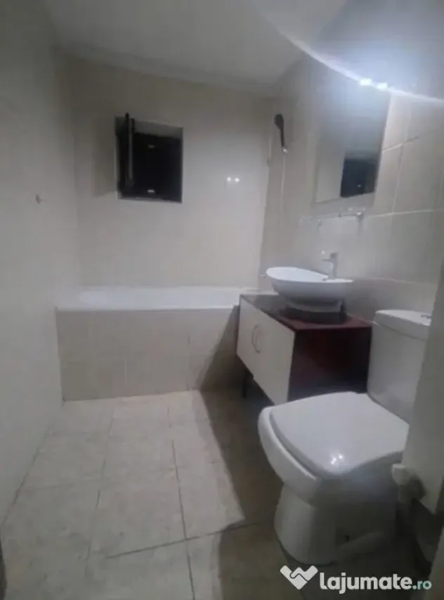 Apartament cu 3 camere central - Ploiesti (Prahova)