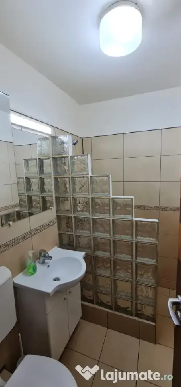 Proprietar inchiriez garsoniera Crangasi
