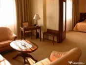 Hotel Ultracentral , SC 4400 mp, D+P+3E, constr 2008, lux, piscina 