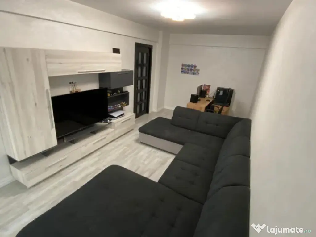 APARTAMENT 2 CAMERE, DECOMANDAT, ROYAL, INTABULAT