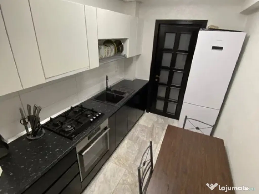 APARTAMENT 2 CAMERE, DECOMANDAT, ROYAL, INTABULAT