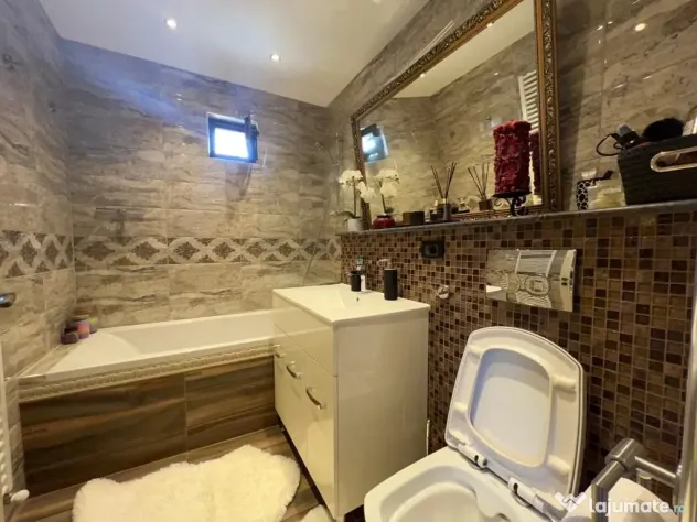 Apartament 4 camere transformat in 3 zona Micalaca-ID:34744