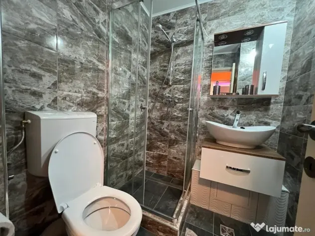 Apartament 4 camere transformat in 3 zona Micalaca-ID:34744