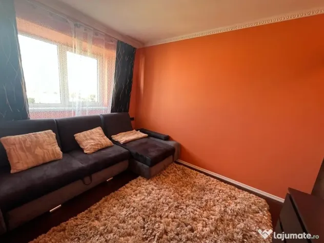 Apartament 4 camere transformat in 3 zona Micalaca-ID:34744