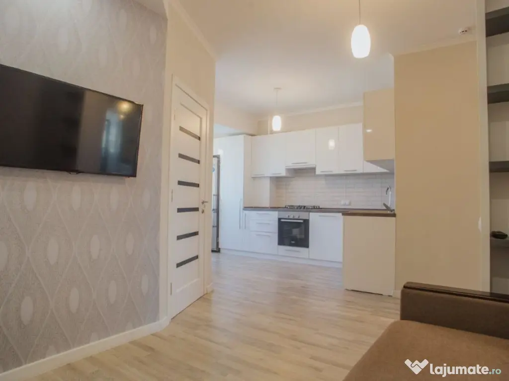 1 camera in zona Soarelui