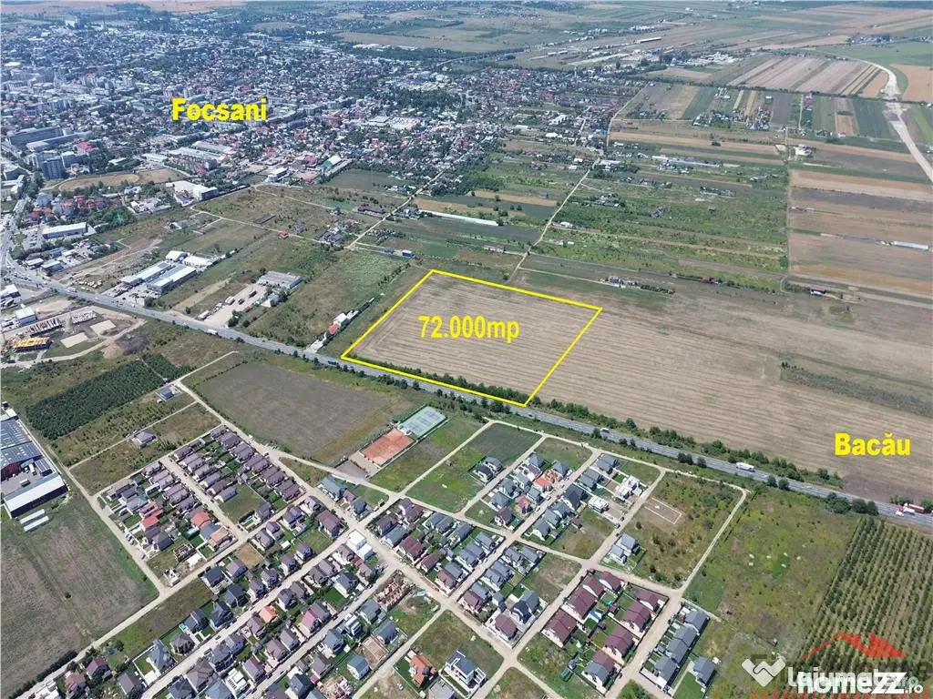 Teren de pe E 85 langa Autostrada A7 Focsani