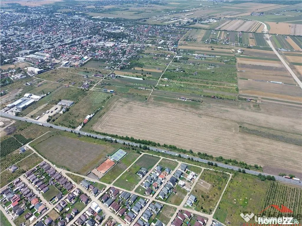 Teren de pe E 85 langa Autostrada A7 Focsani