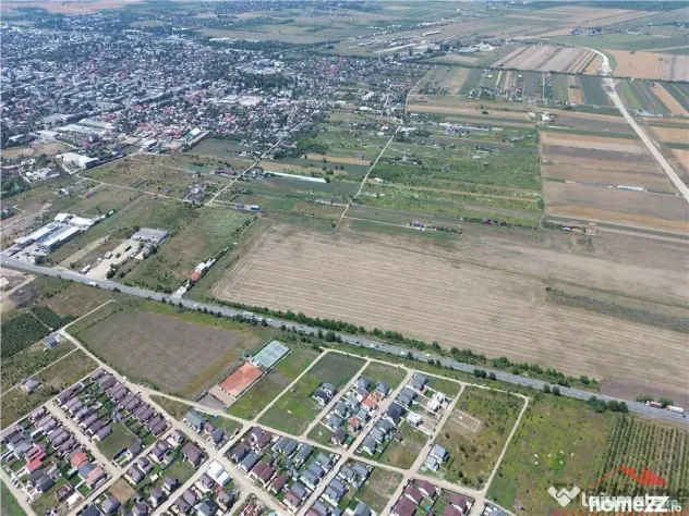 Teren de pe E 85 langa Autostrada A7 Focsani