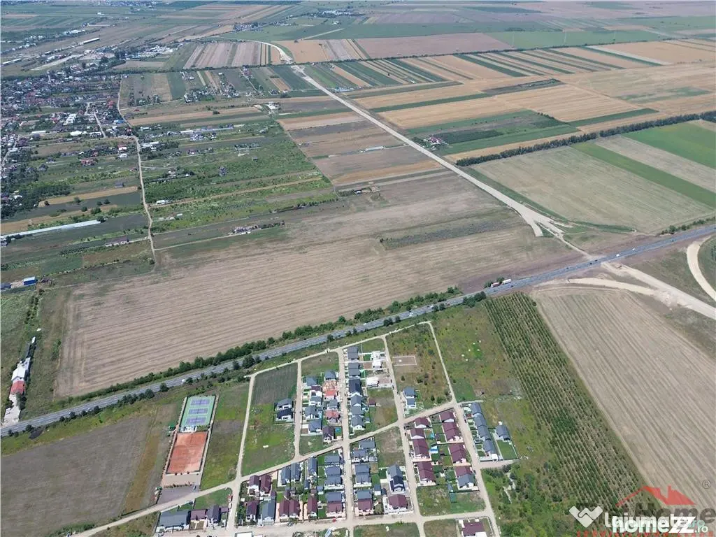 Teren de pe E 85 langa Autostrada A7 Focsani