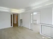 Bdul. Unirii, Ap. 3 cam.sup. 102 mp. Central,Stradal. 