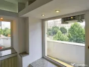 Bdul. Unirii, Ap. 3 cam.sup. 102 mp. Central,Stradal. 