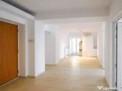 Bdul. Unirii, Ap. 3 cam.sup. 102 mp. Central,Stradal. 