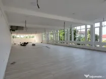 Cladire cu spatii comerciale in Santana - ID : RH-38758