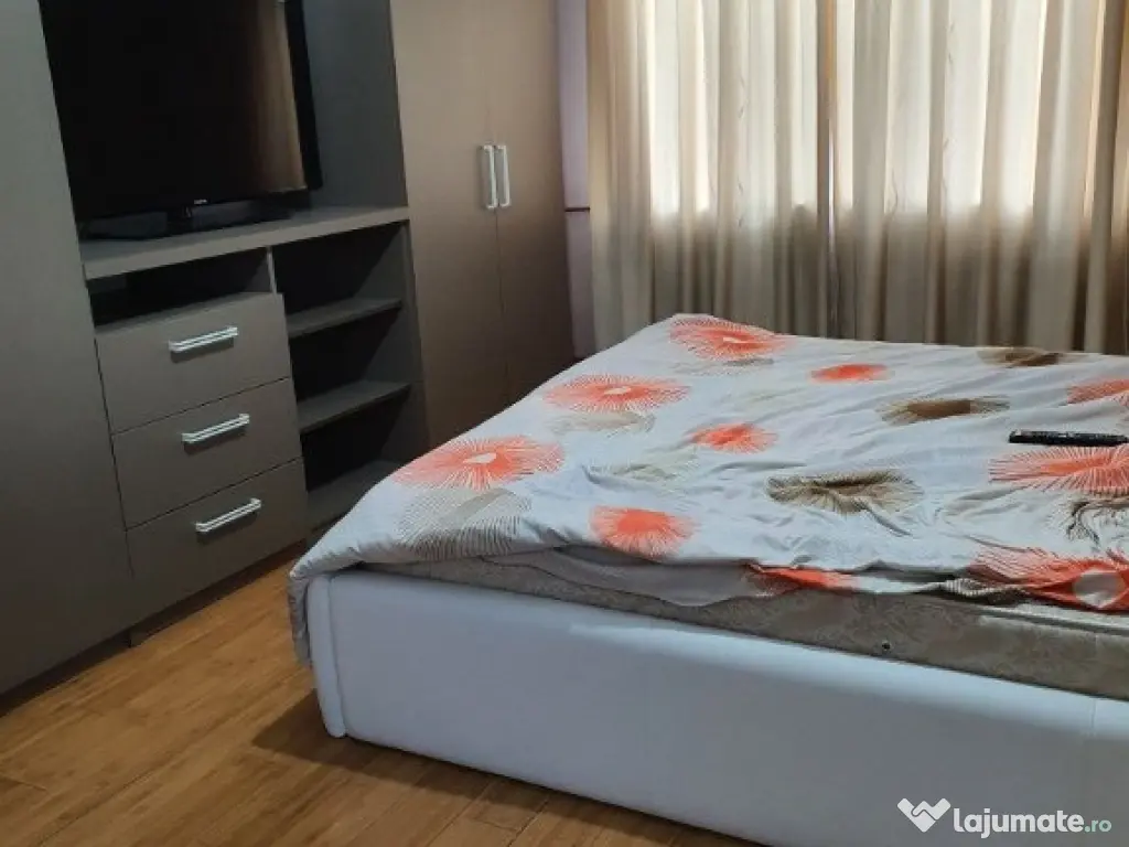 2 camere decomandat zona Soarelui