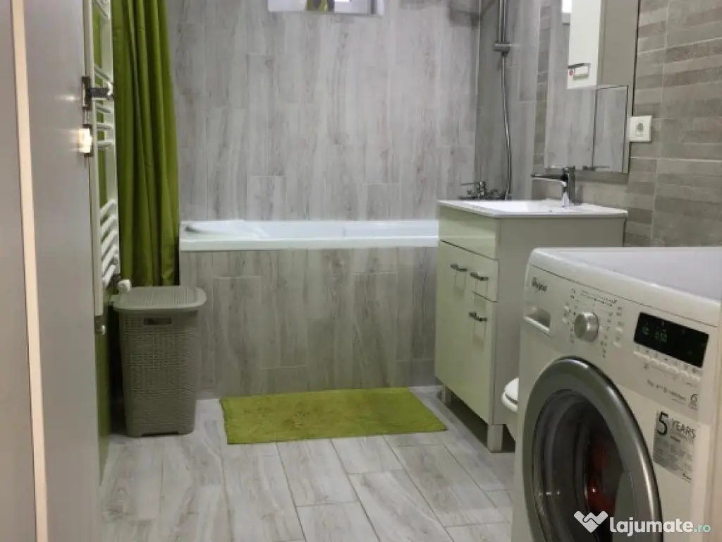 2 camere decomandat zona Soarelui