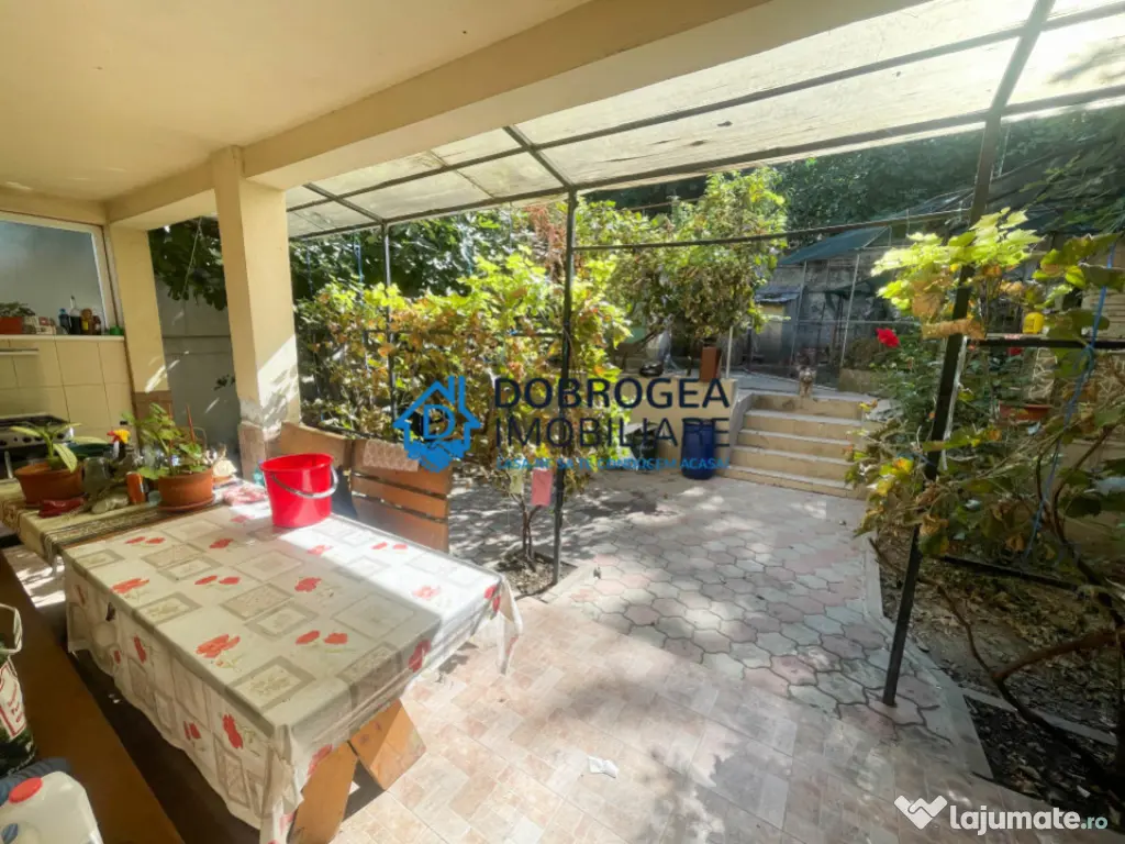 Vila in inima orasului, ideala pentru locuit sau birouri/ cl