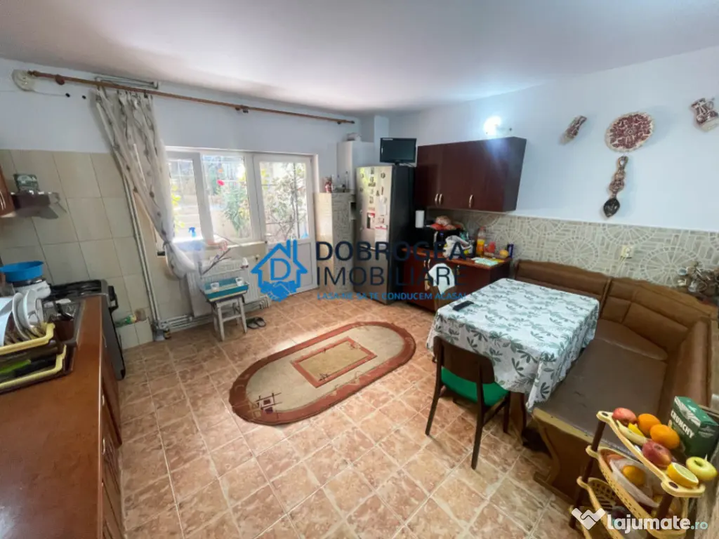 Vila in inima orasului, ideala pentru locuit sau birouri/ cl