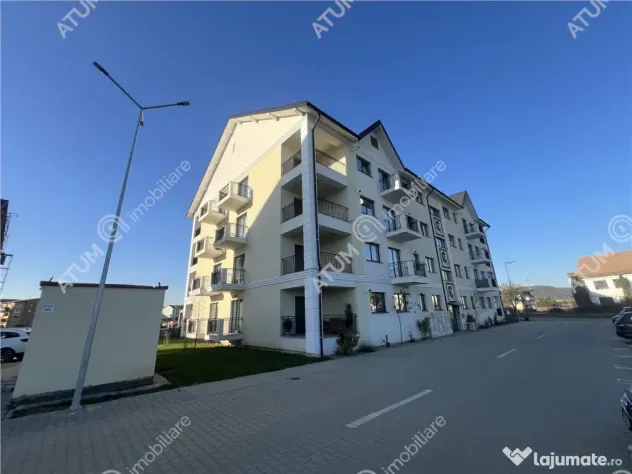 Spatiu comercial de 59 mp cu 2 locuri de parcare in zona Pic