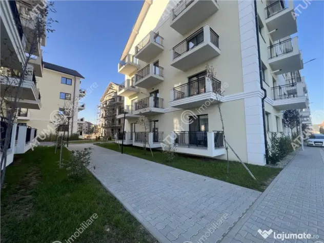 Spatiu comercial de 59 mp cu 2 locuri de parcare in zona Pic