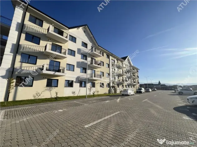 Spatiu comercial de 59 mp cu 2 locuri de parcare in zona Pic