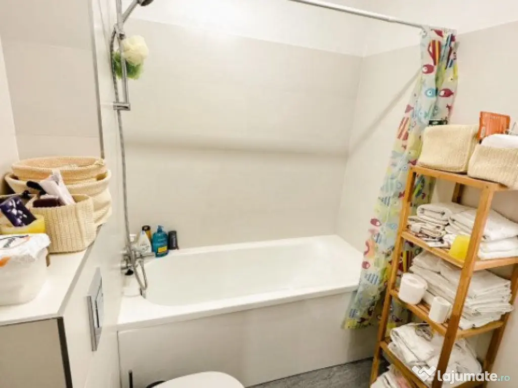 Apartament 3 camere la vila cu curte, zona Arhitectilor