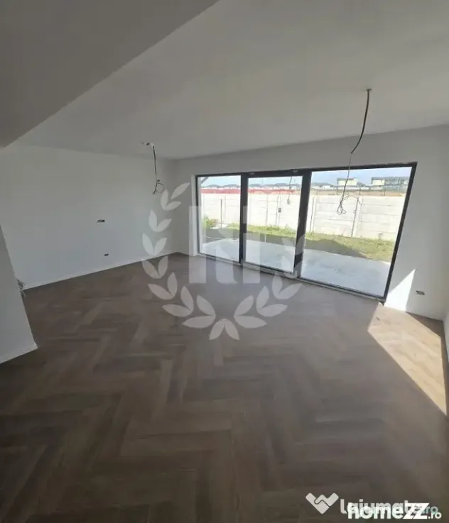 VILA INDIVIDUALA TUNARI TVA 0