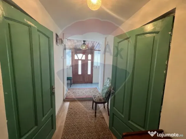 Casă /3 camere Calimanesti