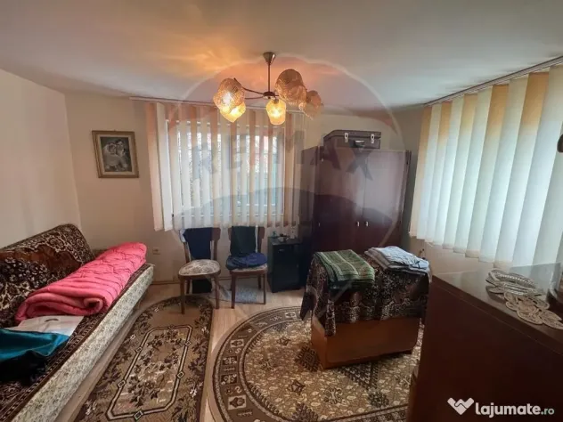 Casă /3 camere Calimanesti