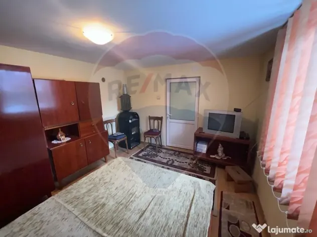 Casă /3 camere Calimanesti