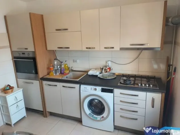 Inchiriere un apartament cochet cu 1 camera cartier Europa