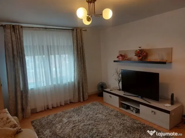Inchiriere un apartament cochet cu 1 camera cartier Europa