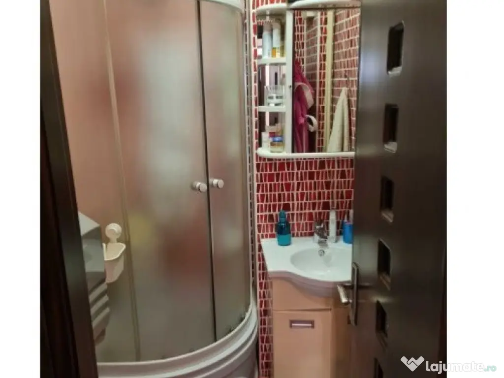 Piata Muncii, B-dul. Basarabia.Apartament 3 camere.